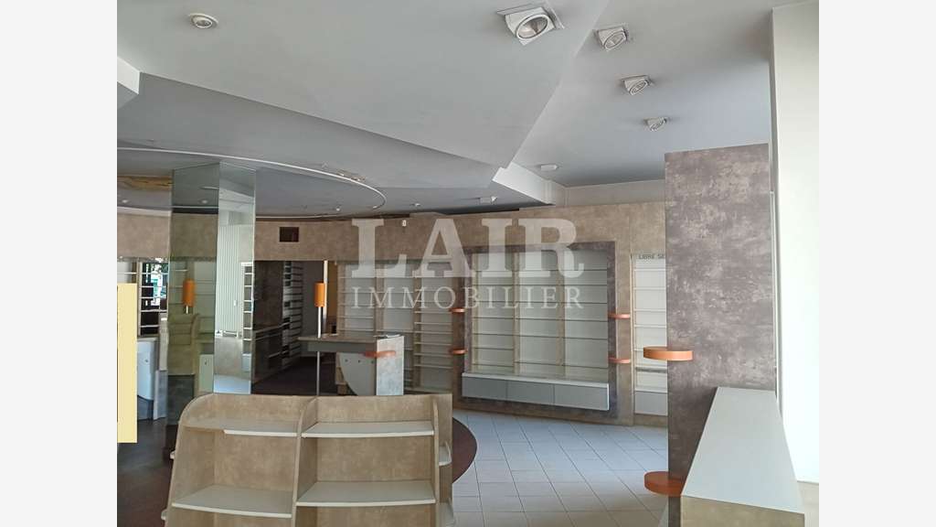 AV local 115m² + appart quartier vivant d'Alençon