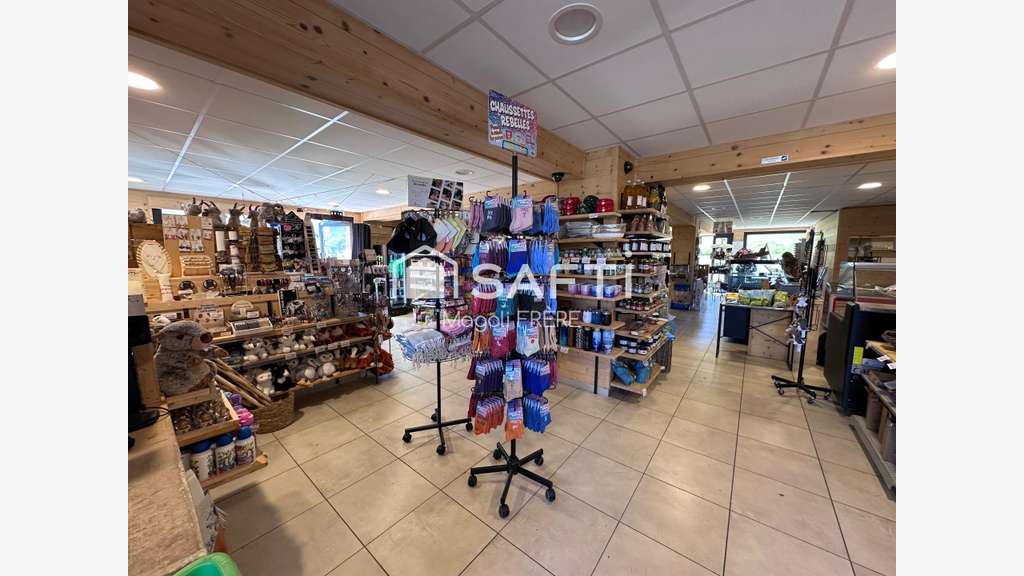 Vente local cial 160m² empl exceptionnel à Ancelle