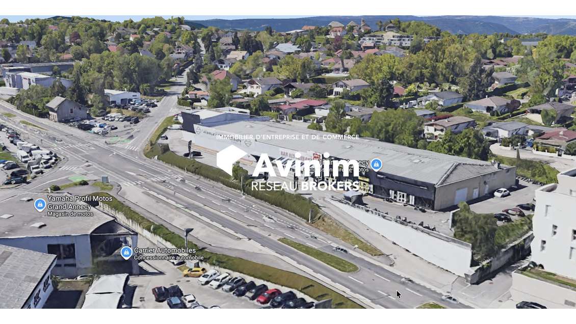LOCAL COMMERCIAL / SHOWROOM À VENDRE – FORTE VI
