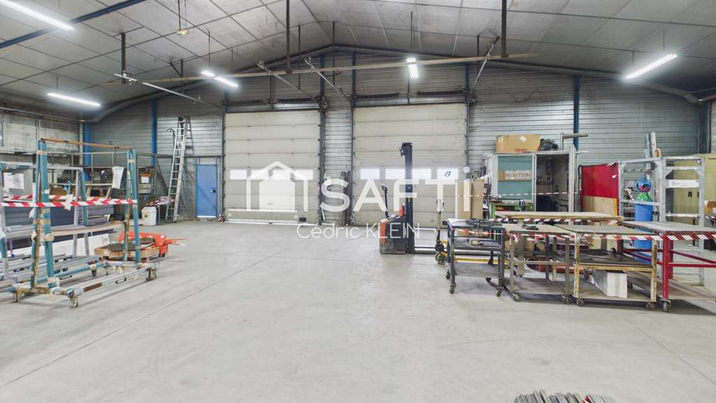 Vente local industriel avec terrain à Ardentes