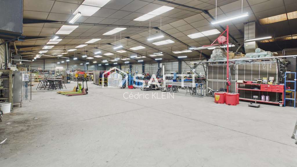 Vente local industriel avec terrain à Ardentes