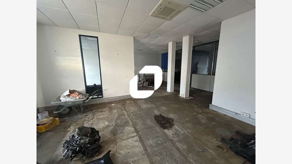Vente Local commercial 850m² Argenteuil