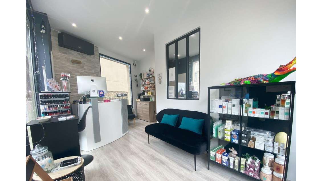 Vente murs commerciaux 43m² empl N°1 à Arpajon