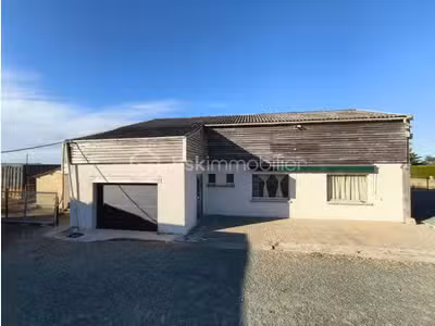 Local 170m² avec fort potentiel à Athée-sur-Cher