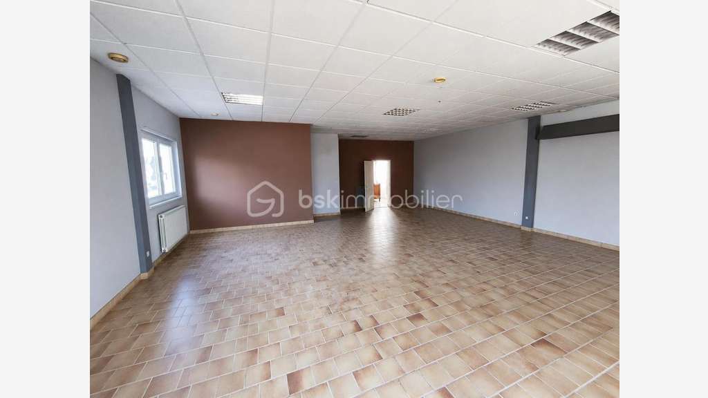 Local 170m² avec fort potentiel à Athée-sur-Cher