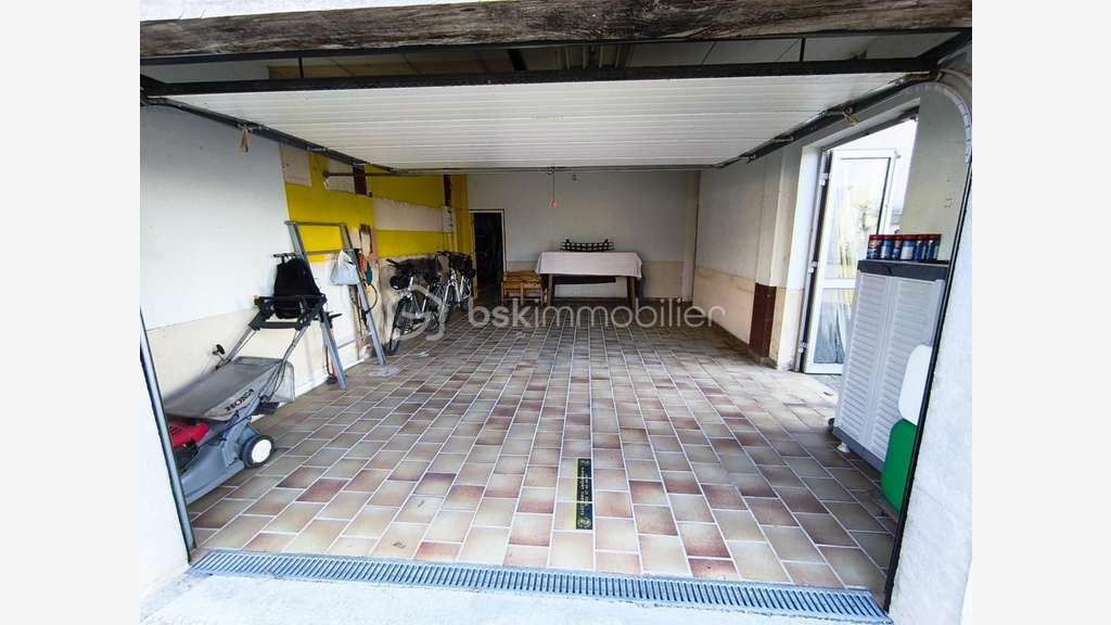 Local 170m² avec fort potentiel à Athée-sur-Cher