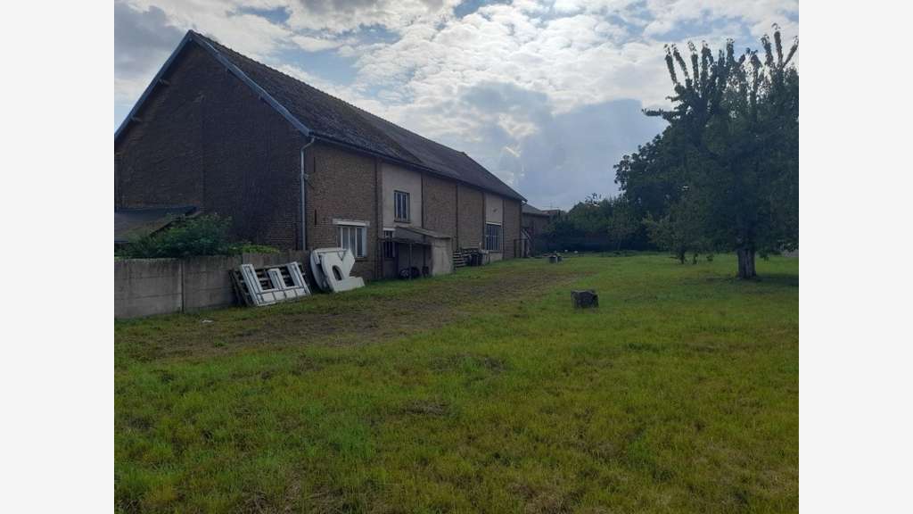 Vente superbe bâtiment ancien Aubencheul-aux-Bois