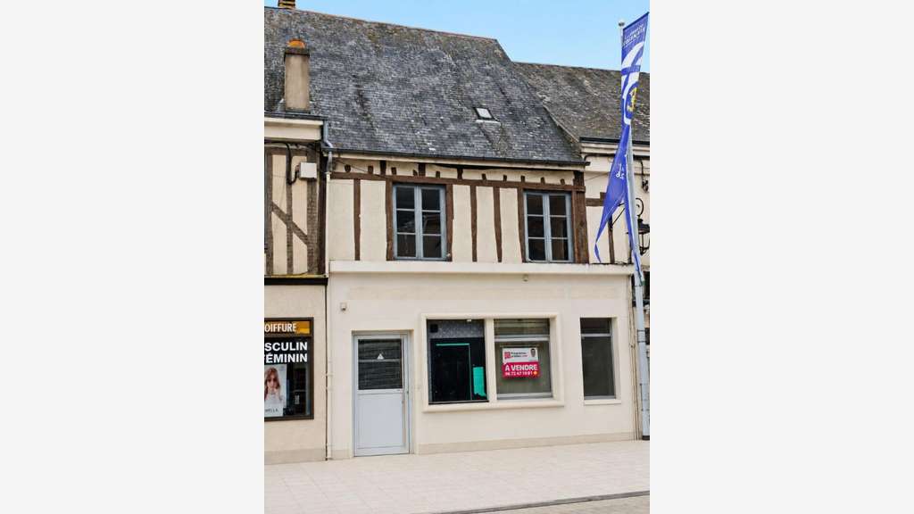 Vente immeuble mixte 160m² centre Aubigny-sur-Nère