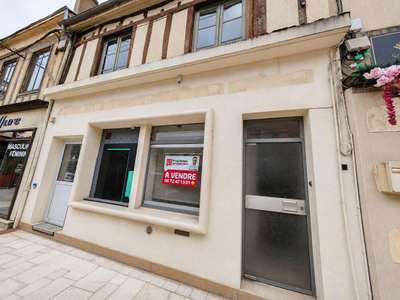 Vente immeuble mixte 160m² centre Aubigny-sur-Nère
