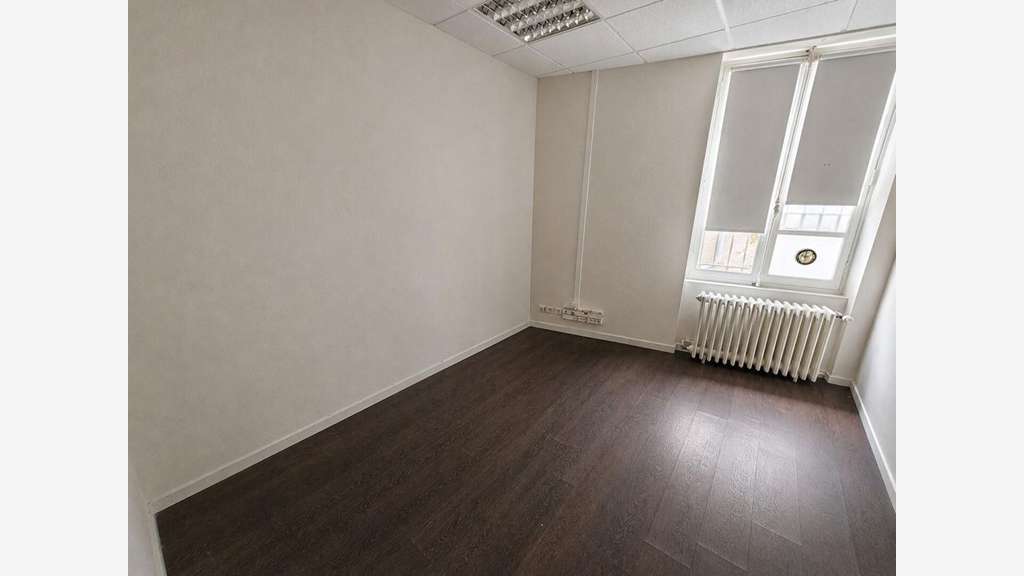 Vente immeuble mixte 160m² centre Aubigny-sur-Nère