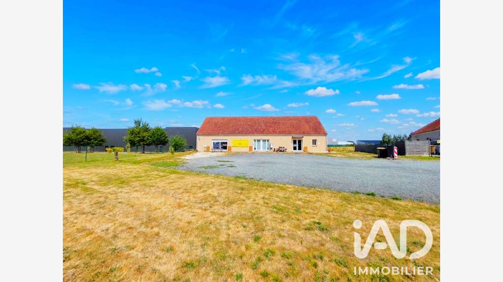 Vente ensemble immobilier de 218m² à Auneau
