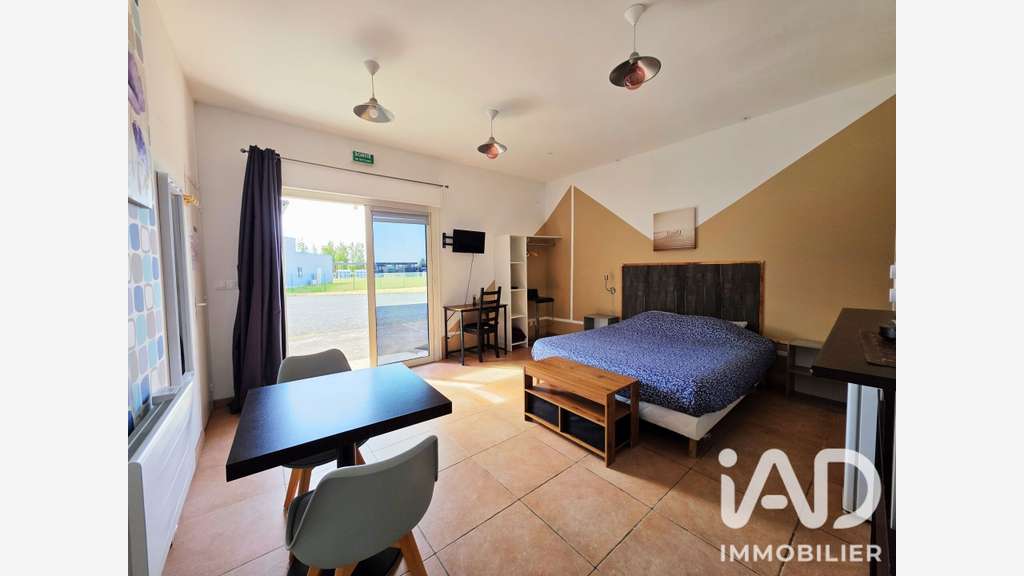 Vente ensemble immobilier de 218m² à Auneau