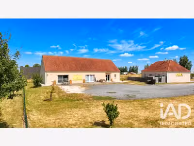 Vente ensemble immobilier de 218m² à Auneau