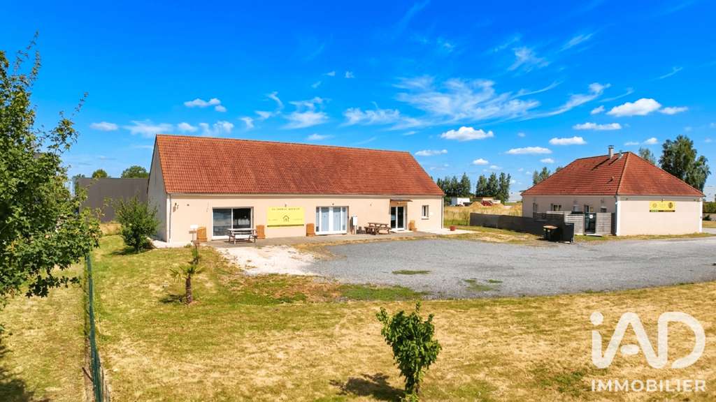Vente ensemble immobilier de 218m² à Auneau