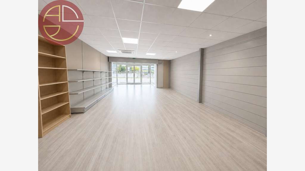 A vendre locaux commerciaux 485m² à Auterive