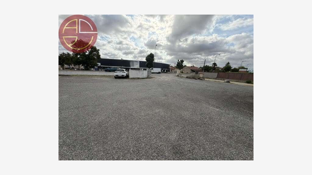 A vendre locaux commerciaux 485m² à Auterive