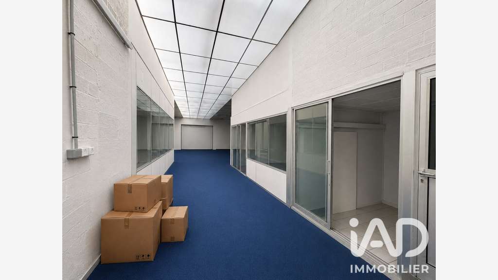 Vente local 1103m² à Auvers-sur-Oise