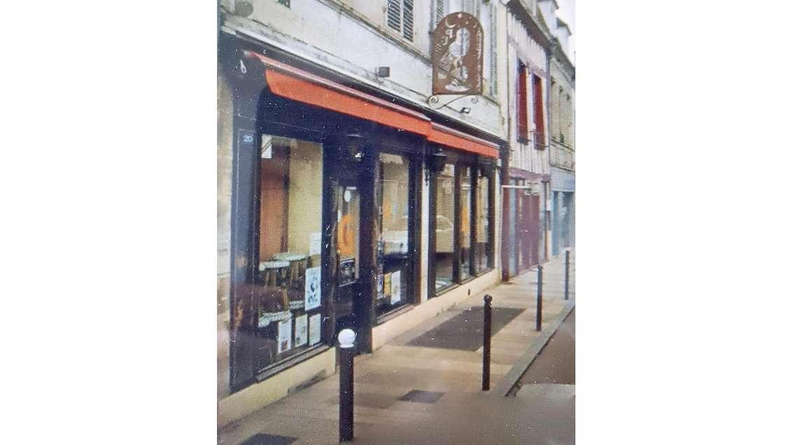 Vente local 104m² idéal investisseur Auxerre 