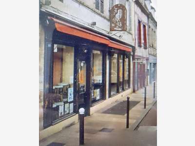 Vente local 104m² idéal investisseur Auxerre