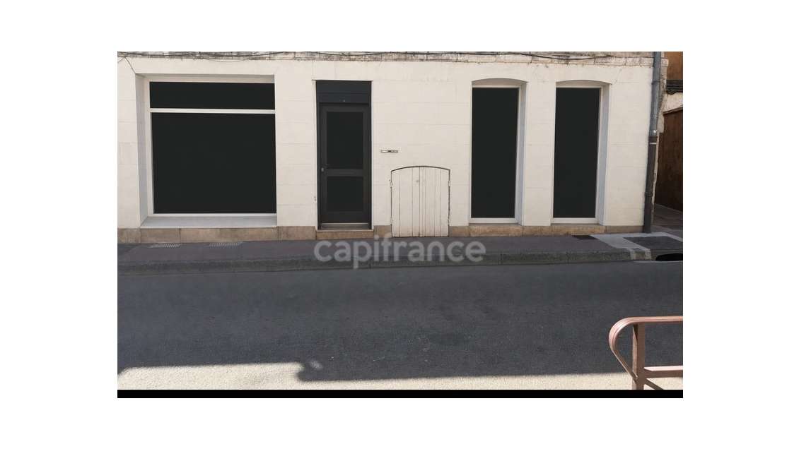 Local/bureau plus studio à vendre AUXERRE (89)