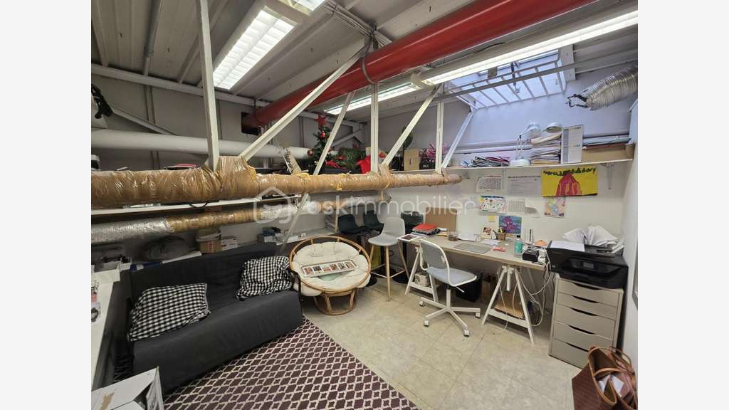 Local très bien placé 33m² à Avignon Cap Sud