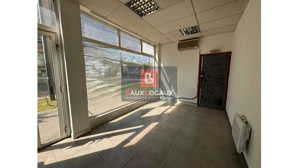 AVIGNON - LOCAL COMMERCIAL à vendre