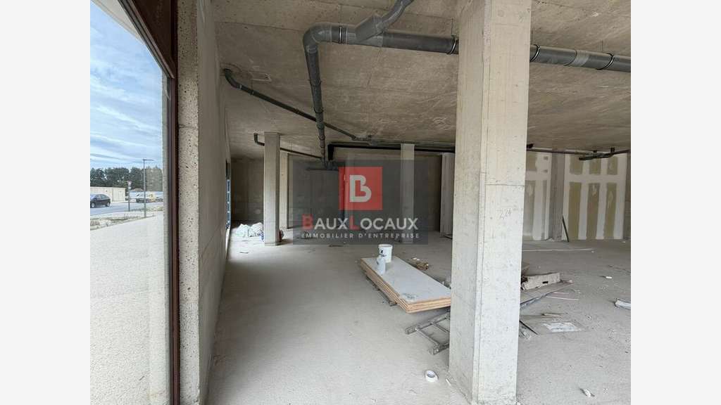 Local commercial neuf de 109m² à vendre à Avignon 