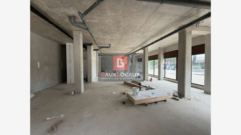 Local commercial neuf de 109m² à vendre à Avignon 
