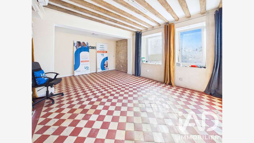 Vente local activité bureaux 36m² en angle à Avon