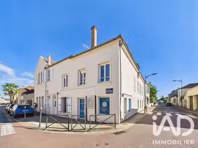 Vente local activité bureaux 36m² en angle à Avon