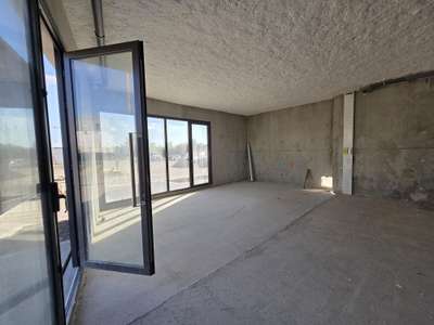 A VENDRE LOCAL COMMERCIAL NEUF