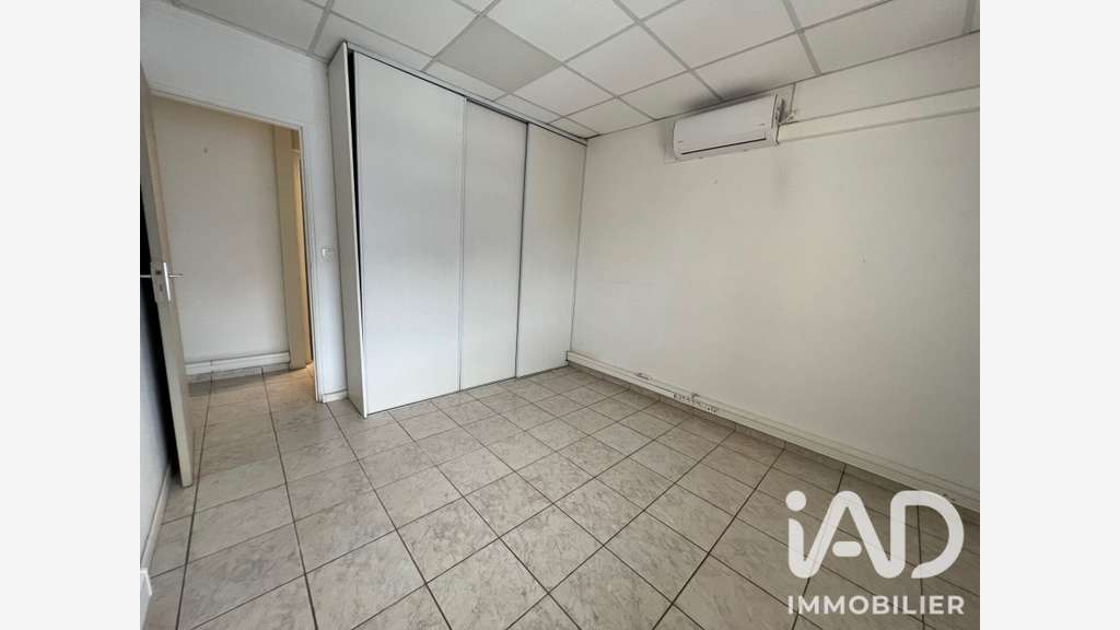 Vente local commercial à Baie-Mahault Jarry 