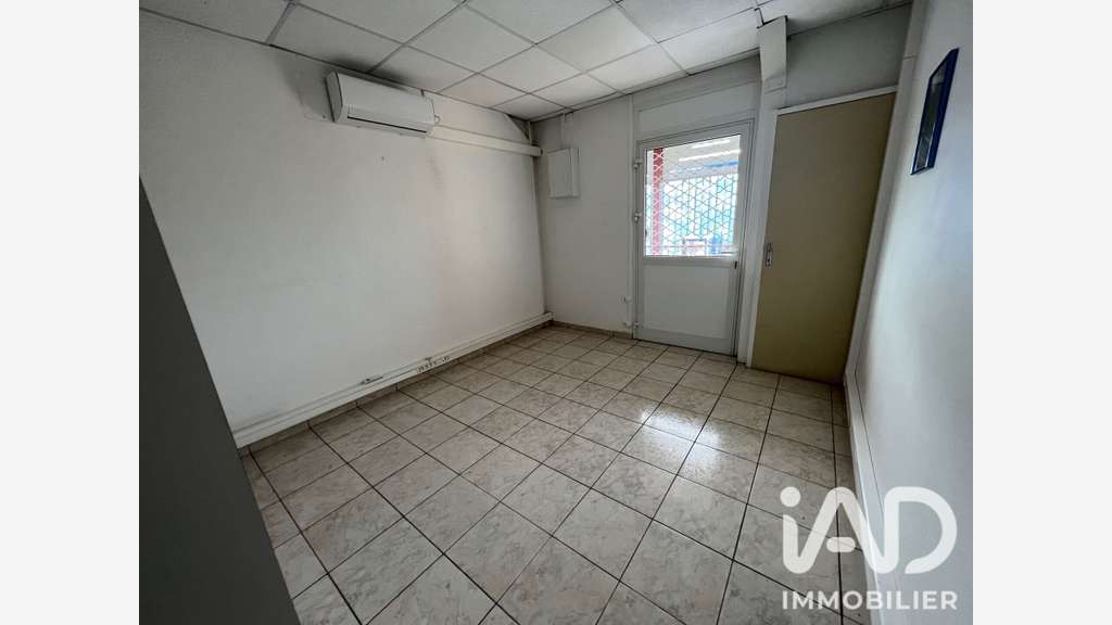 Vente local commercial à Baie-Mahault Jarry 