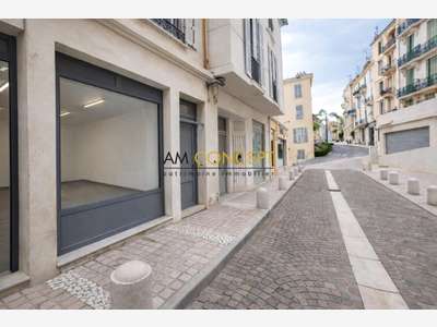 Vente local 38m² tout usage à Beausoleil