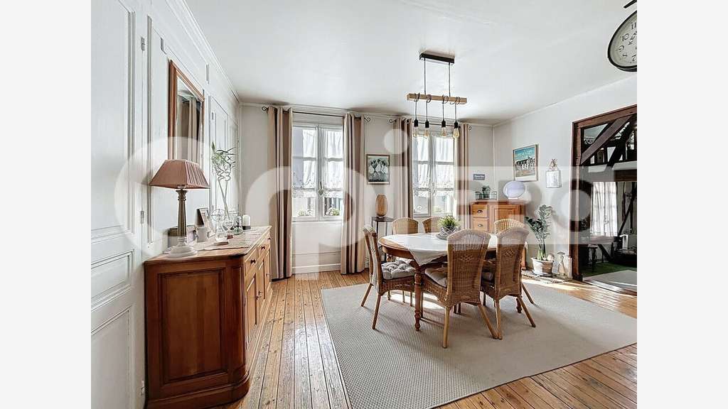 Vente local commercial + habitation 467m² Beauvais