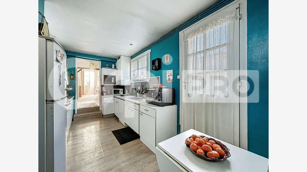Vente local commercial + habitation 467m² Beauvais