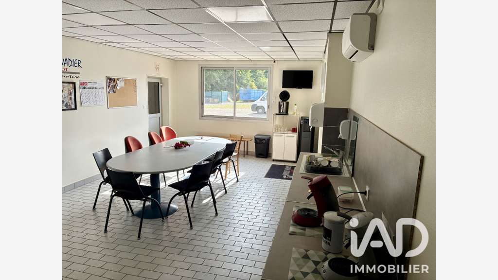 Vente ensemble commercial de 710m² à Beauvais