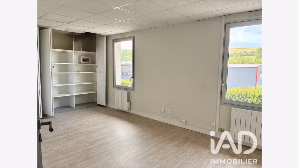 Vente ensemble commercial de 710m² à Beauvais