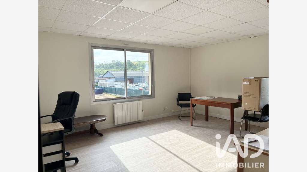 Vente ensemble commercial de 710m² à Beauvais