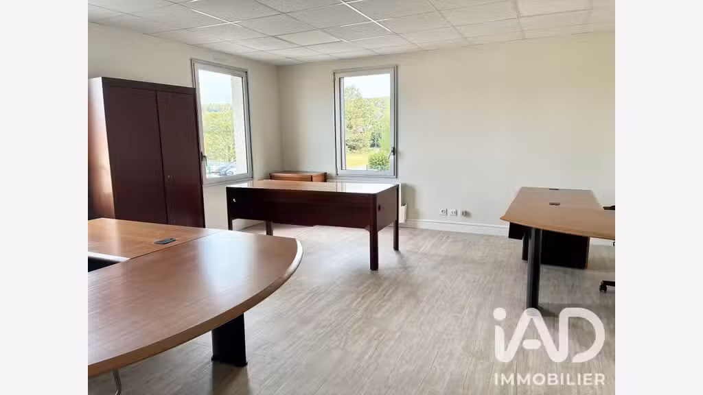 Vente ensemble commercial de 710m² à Beauvais