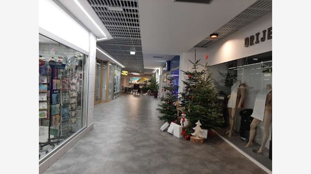 A vendre locaux commerciaux de 2226m² à Belfort