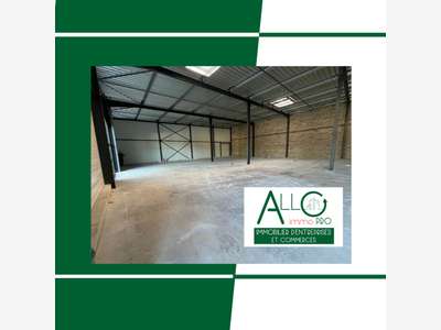 A vendre murs neufs 1042m² à Bénesse-Maremne