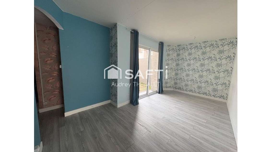Vente murs commerciaux et appartement T3 à Berck