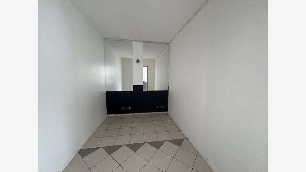 Vente local commercial et appartement T3 à Berck