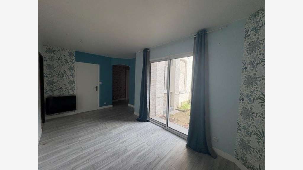 Vente local commercial et appartement T3 à Berck