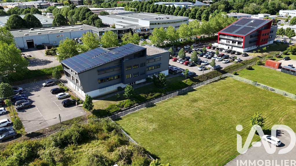 Vente local commercial 121m² à Besançon