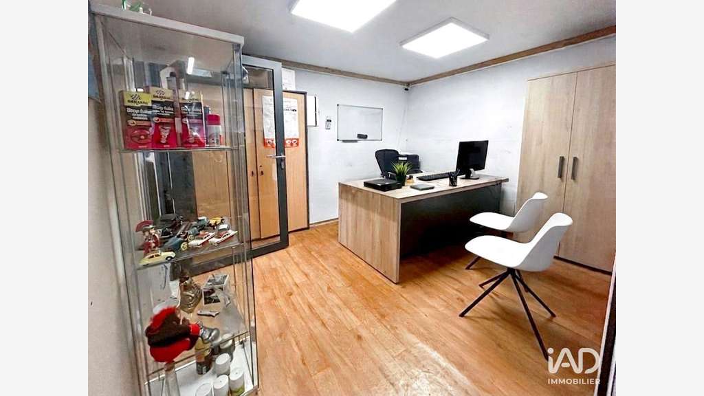 Vente local commercial 127m² à Bétheny