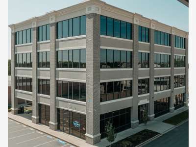 Vente locaux professionnels loués 2280m²