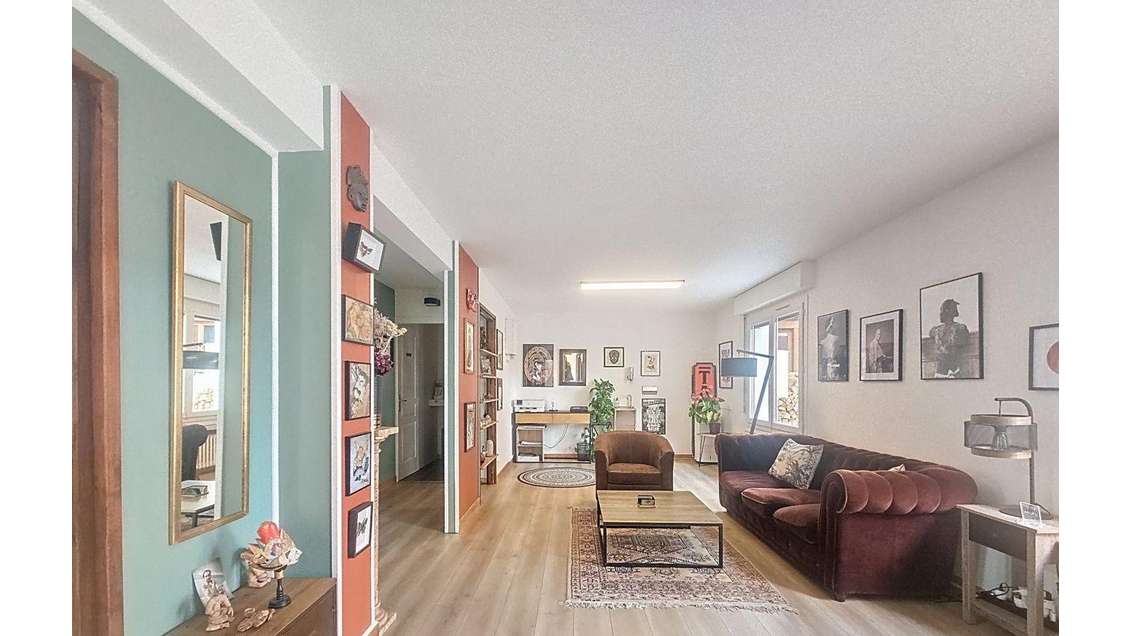 Vente murs commerciaux loués à Bonne centre