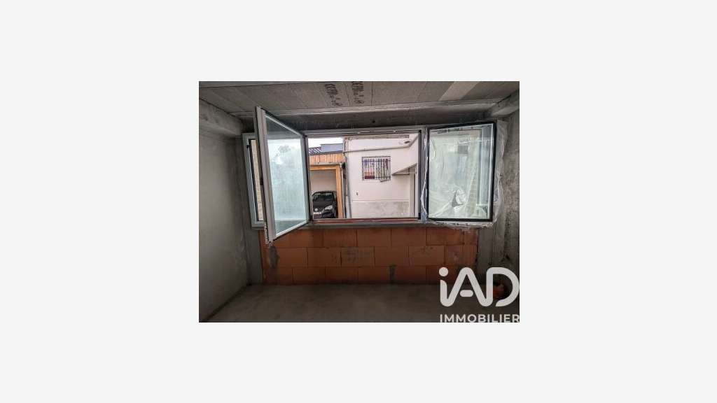 AV local commercial brut 110m² Bordeaux centre